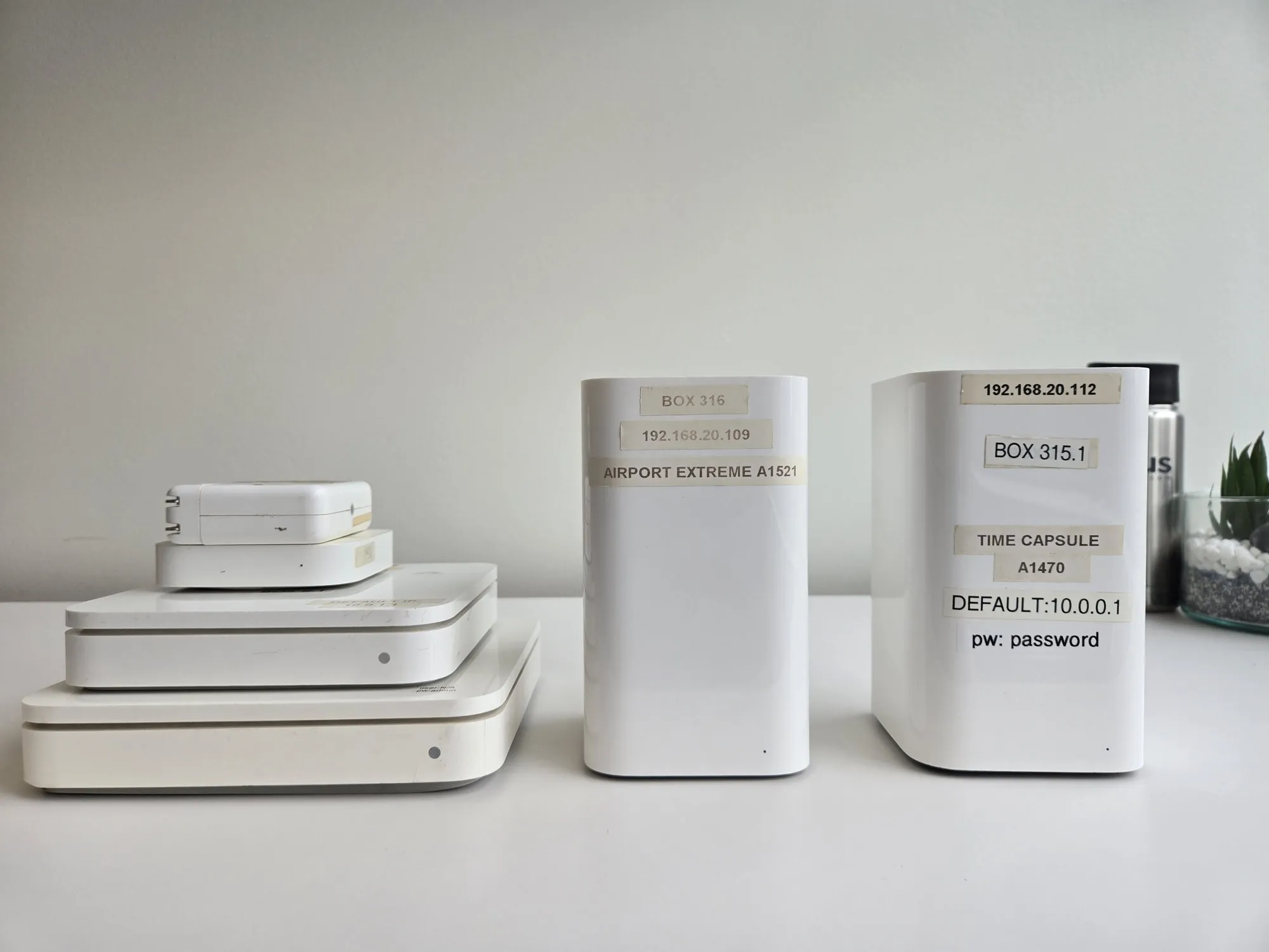 Apple AirPort collection detail