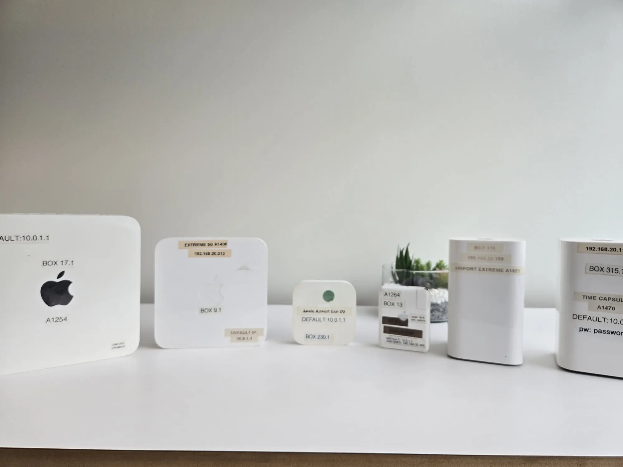 Apple AirPort collection detail