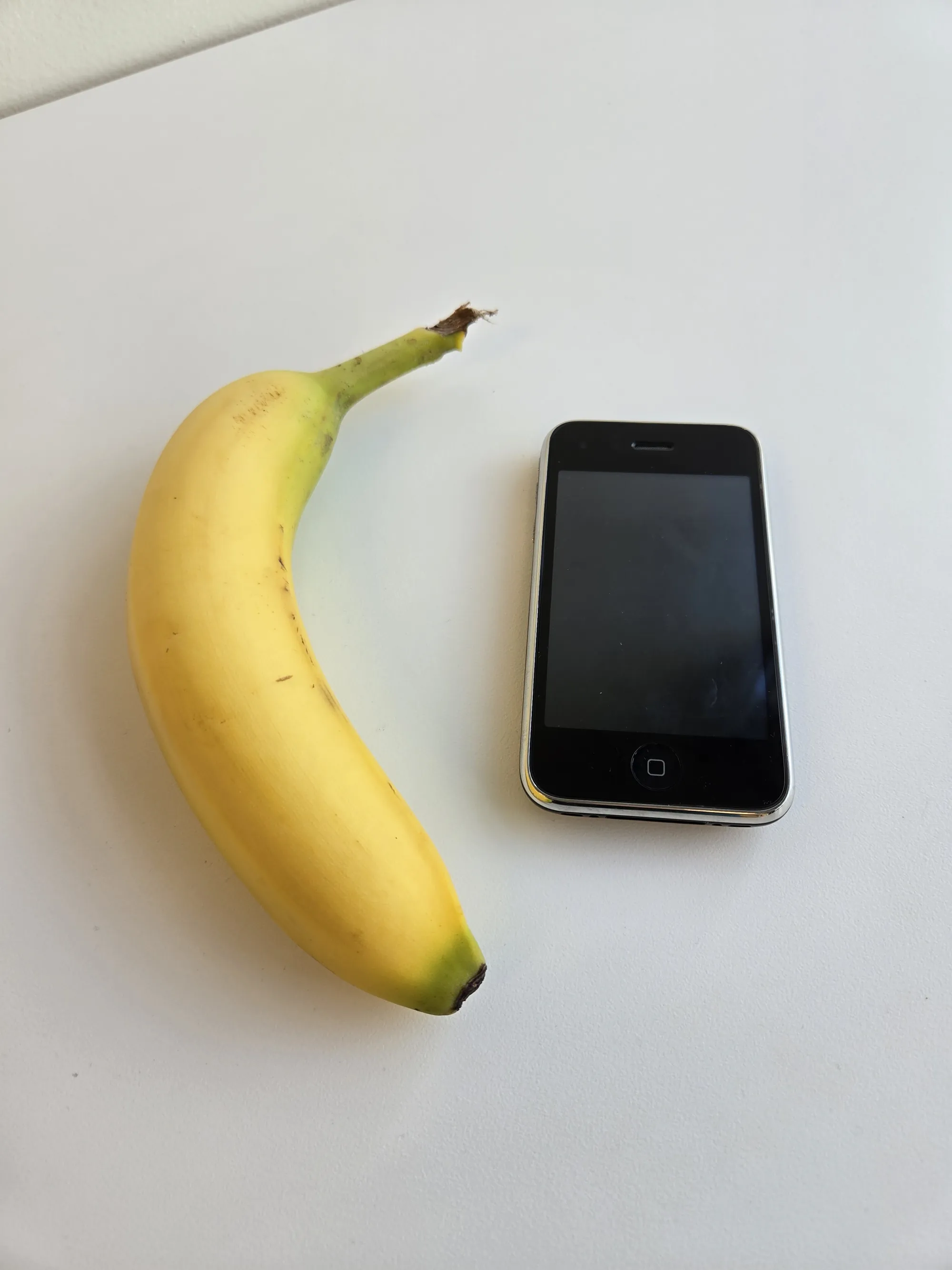 The Apple iPhone 3G from the Novus Labs device vault