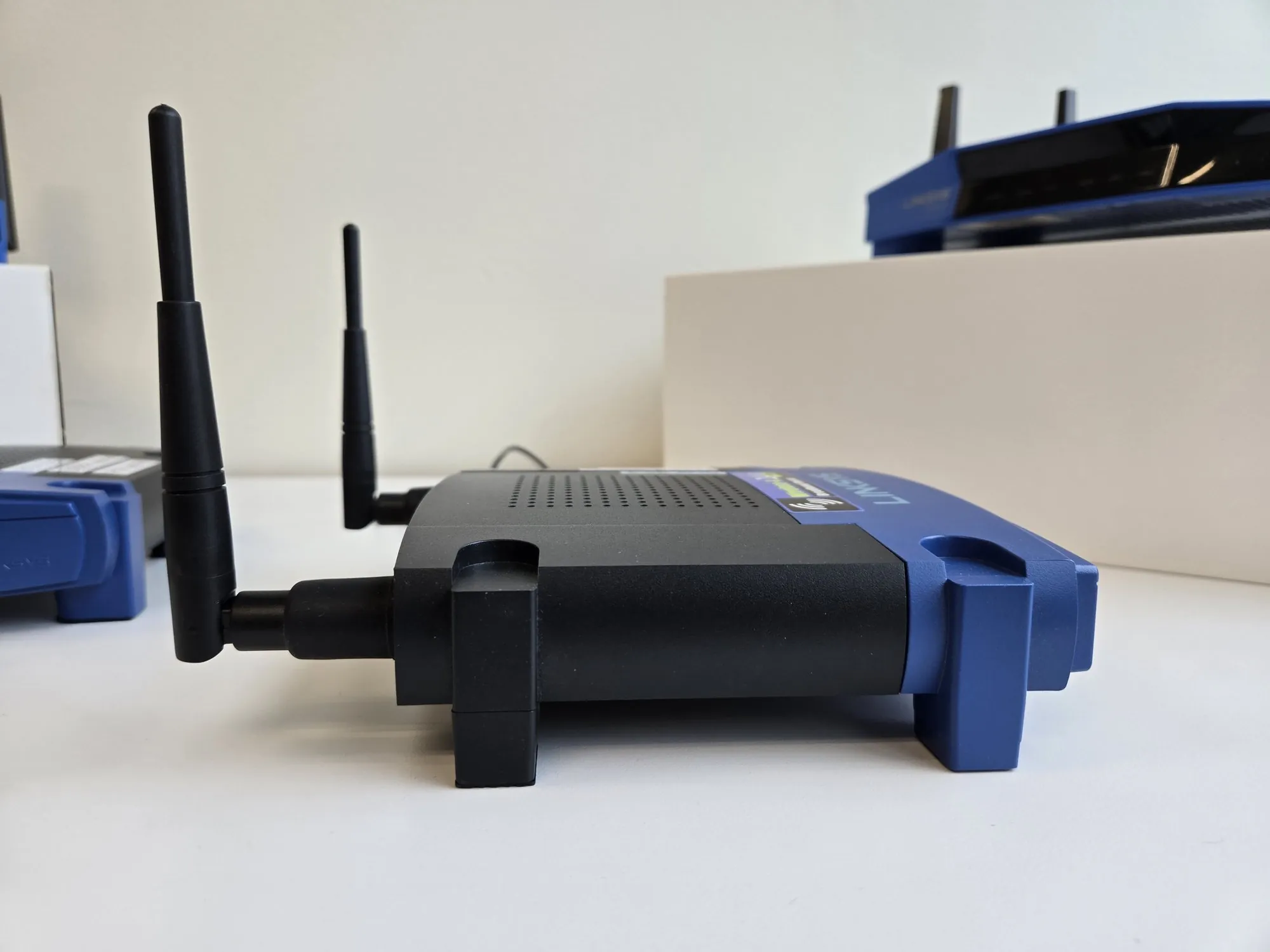 Cisco / Linksys WRT54G detail view