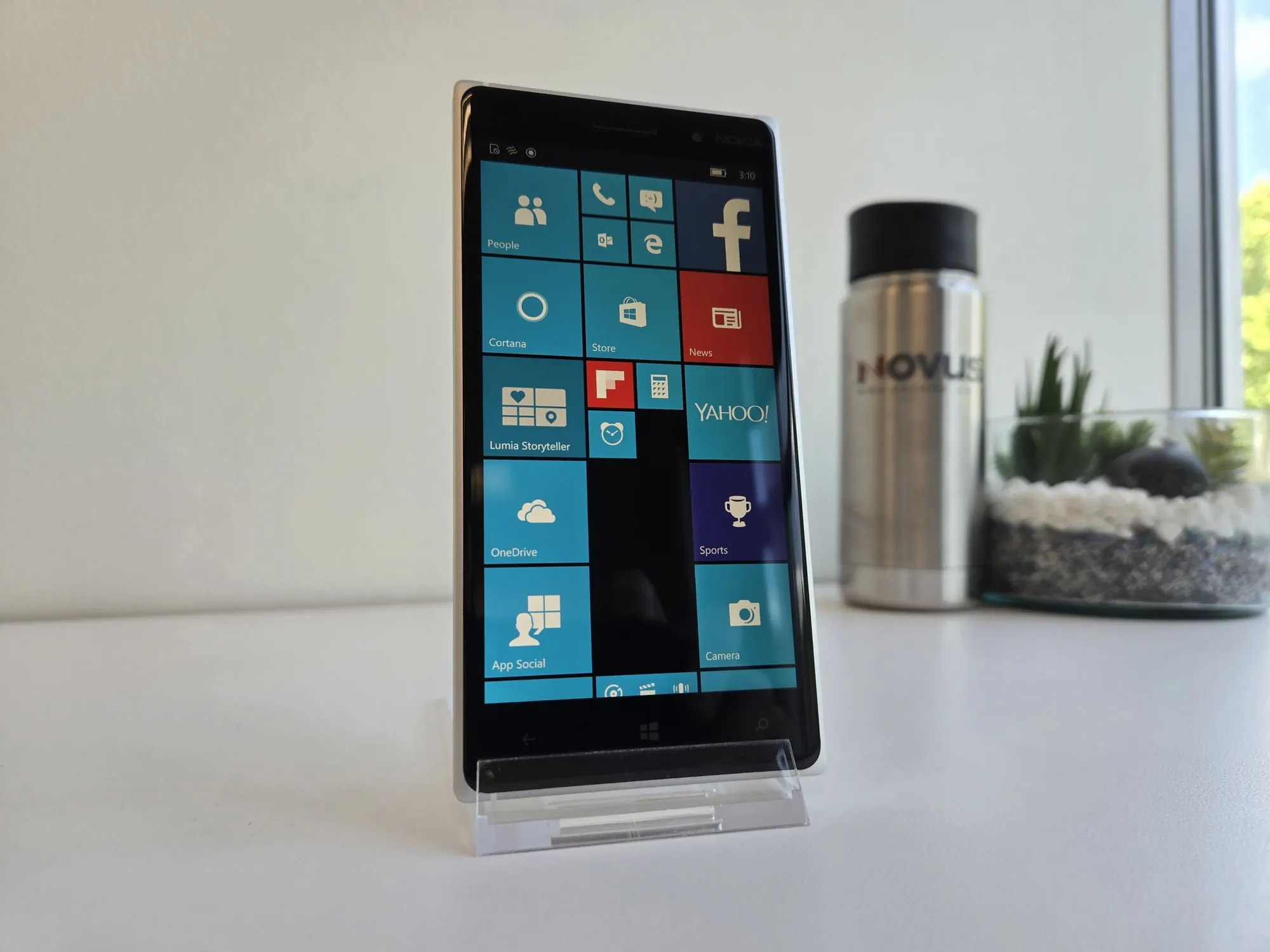 Nokia Lumia 830